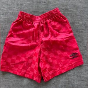 Umbro Kids red embroidered logo Checkerboard Athletic Shorts 4/5 drawstring